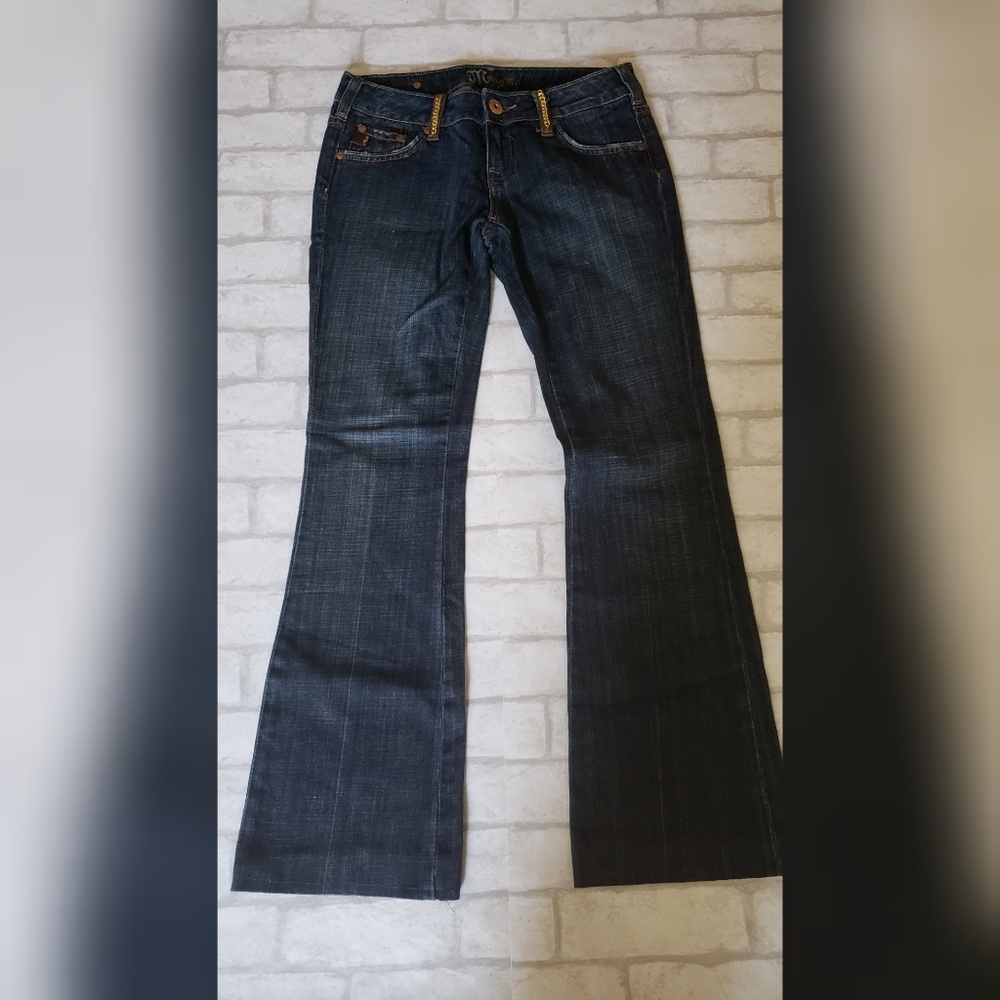 Miss Me Jean's W/Leather and Chain Accents Size 26